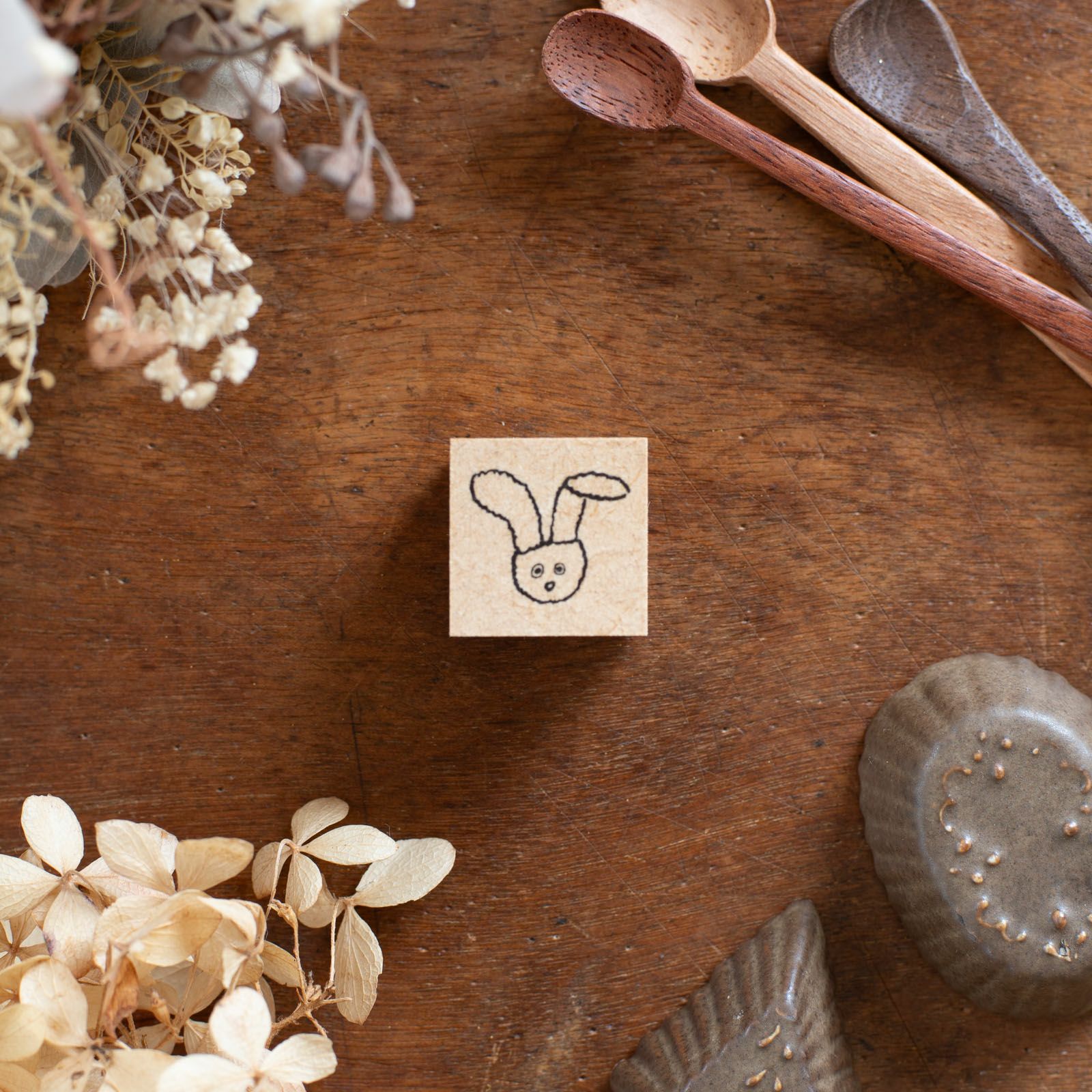 トビマツショウイチロウ｜スタンプ「おどろくウサギ」 | 月刊手紙舎