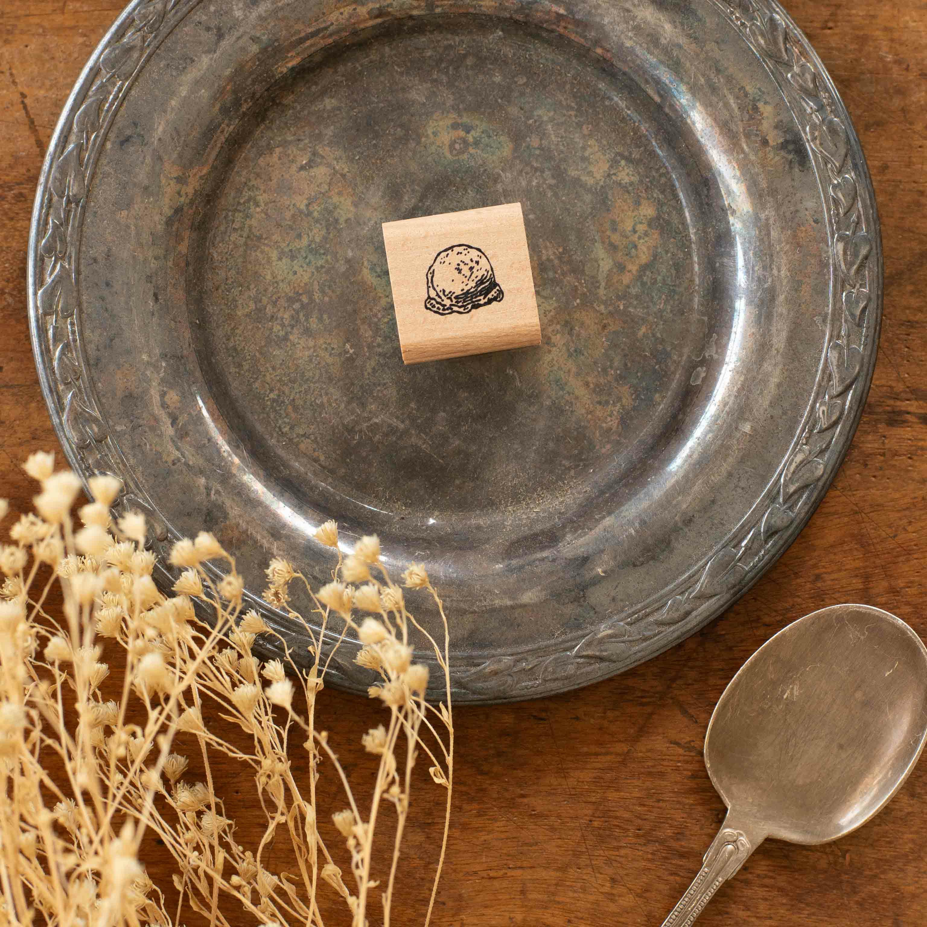 レトロ　オブジェ　手描き　作家　物入れ　ディスプレイ　アート 手紙社｜遠藤けいこ・スタンプ「アンティークプレート」 | 月刊手紙舎